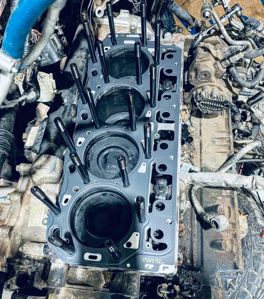 Kit de pernos de cabeza 6,6 L Chevy Duramax 2001-2016 LB7 LLY LBZ LMM LML CP877 Foto 4 de 4