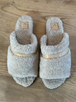 aquatalia slippers