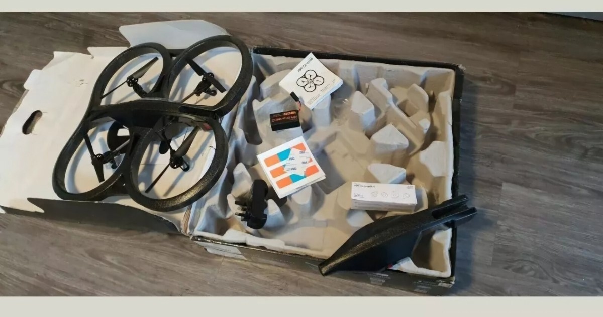 Parrot AR.Drone 2.0 Power edition fully working good condition big