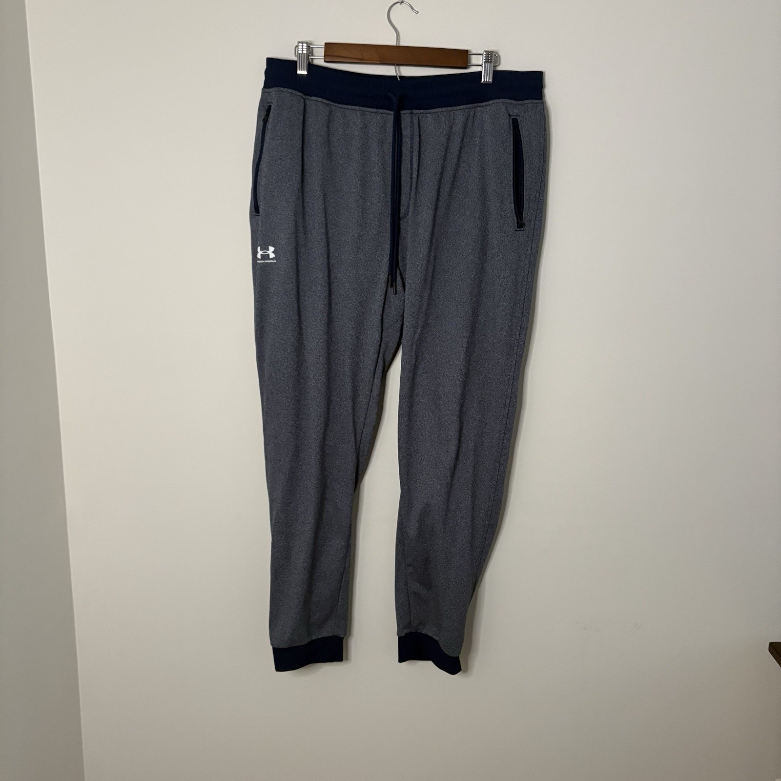 Under Armour Men’s XXL Navy Blue Athletic Pants Jogger Comfy S6