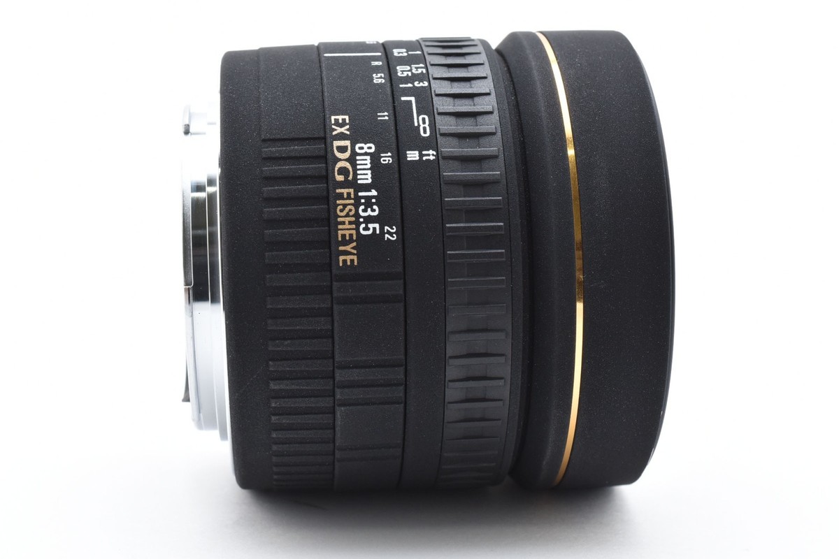 Sigma 8mm f3.5 EX DG Fisheye Lens For Canon EF [N Mint] w/Case