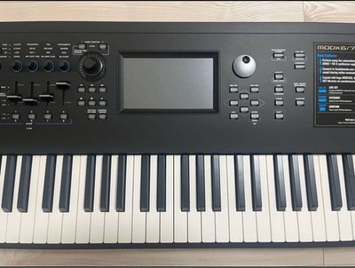 Yamaha MODX8 Keyboard Synthesizer 88 Keys Color Black Digital With