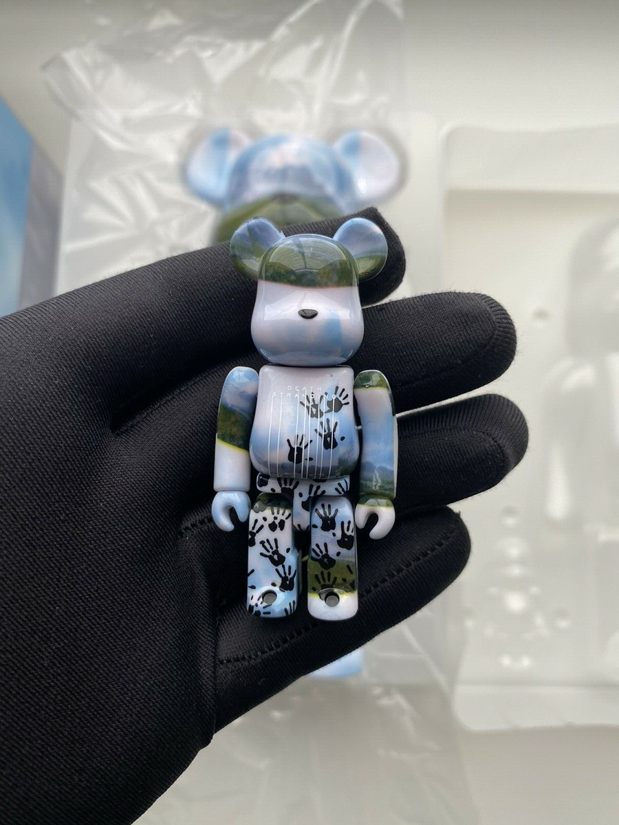 DEATH STRANDING 400% 100% BEARBRICK MEDICOM TOY BE@RBRICK DEATH STRANDING 400% 100% BEARBRICK MEDICOM TOY BE@RBRICK