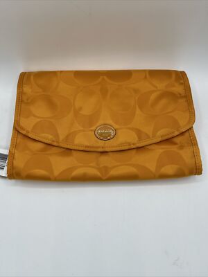 Coach F77392 Nylon Cosmetic Orange Spice Travel Bag NWT Never Used Pockets