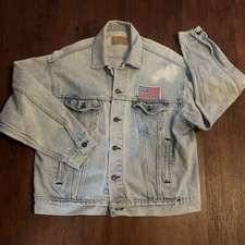 Vintage Levi’s Denim Jacket Stonewashed Large Made In USA Trucker