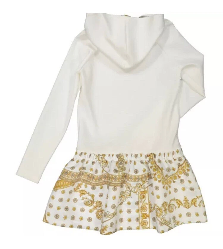 YOUNG VERSACE Abito con cappuccio bianco e oro barocco con motivi Made In Italy