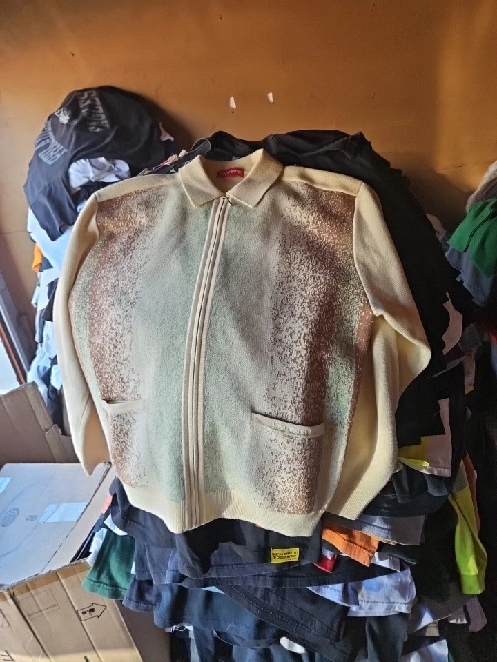 Supreme FW 22 Full Zip Cardigan Sz Large   - Image 2 of 4