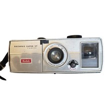 Vintage Kodak Brownie Super 27 Film Camera Retro 1960s Prop Shutter Clicks 