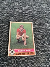 GERRY DALY MAN UTD FOOTBALL CARD RED BACK 1974 1975