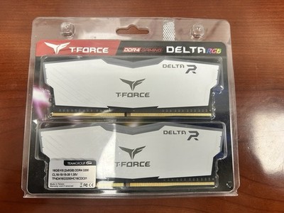 【8GB×2枚】DELTA RGB DDR4 TEAMGROUP T-Force Delta RGB DDR4 16GB (2x8GB) 3200MHz (PC4-25600