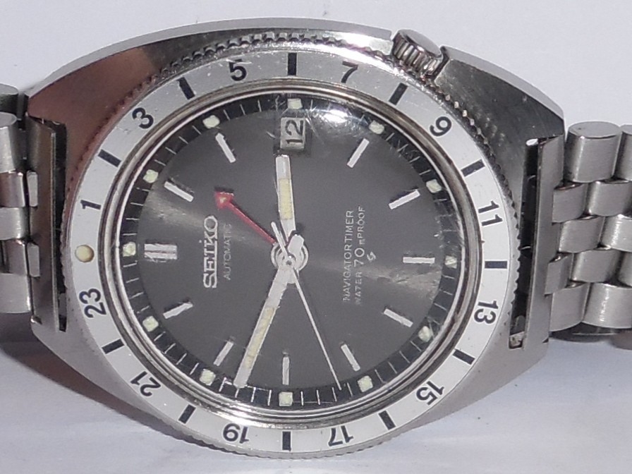 DIVERS VINTAGE NAVIGATOR TIMER SEIKO WORKS 6117-8000 GREAT AUTOMATIC WRISTWATCH. - vintagewatches.pk