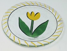 KOSTA BODA 7.5 in Plate ULRICA HYDMAN VALLIEN Yellow TULIP- Signed Collectible