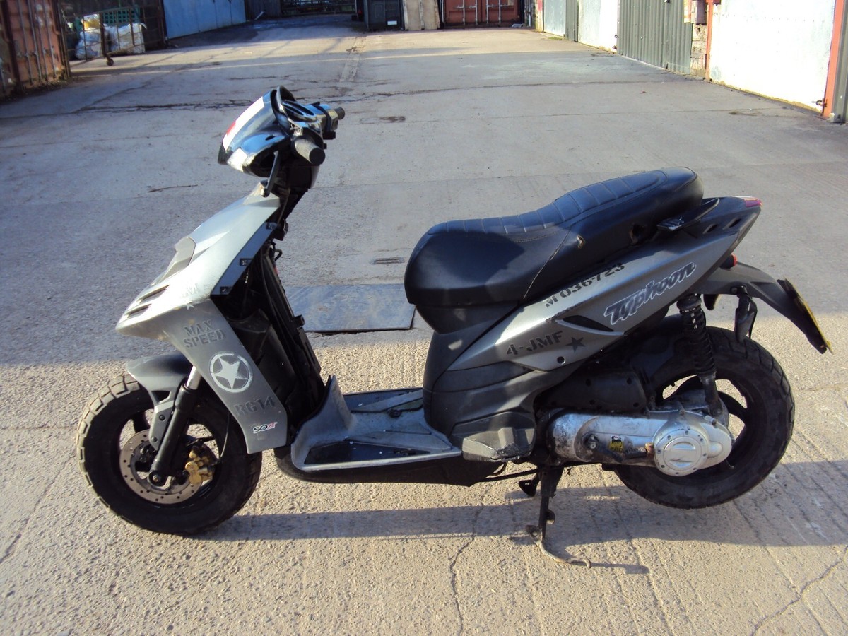 Scooter Piaggio Typhoon 2011 Complete Exhaust System Leovince Hand