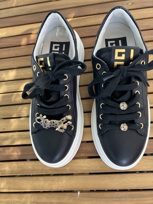 GIO + Damen Sneaker Gr. 39 Leder schwarz-weiß Schmuckelemente, an sich neu