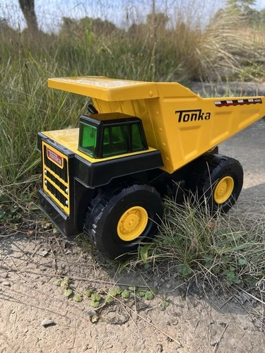 Tonka Dump Truck Metal Tipper 4000 # C-239A Construction Vehicle