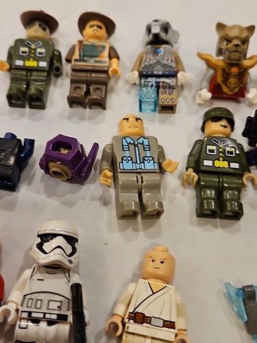LEGO Mini Figure Assorted Figures and Accessories Lot of 20 Random Pieces - Picture 17 of 21