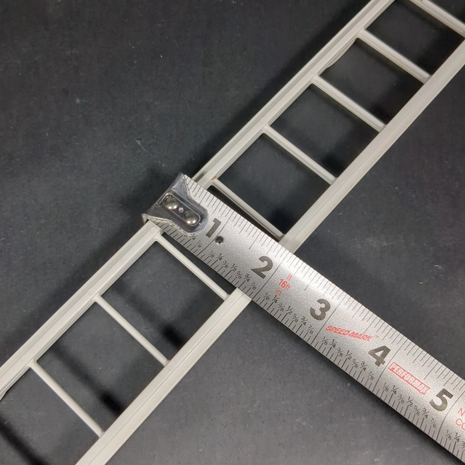 Tonka Ladder 16 Rung Fire Truck White Plastic 2960 19" - Image 3 of 4