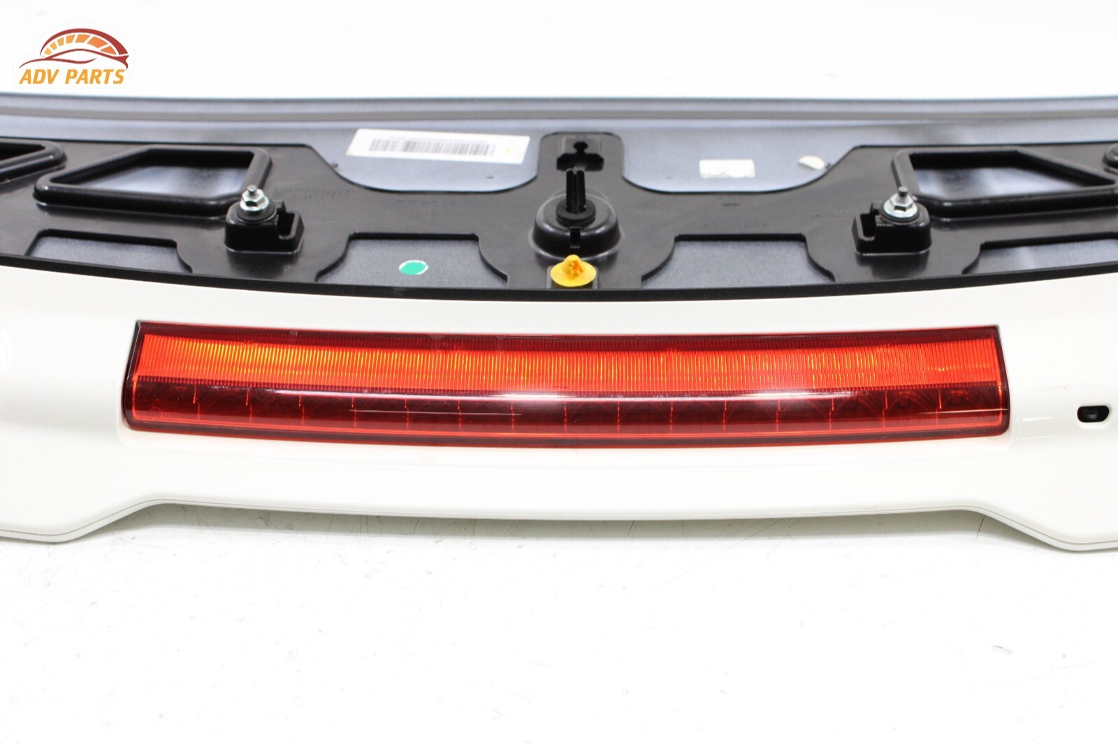 2017 - 2020 MASERATI LEVANTE LIFTGATE BACK DOOR ROOF SPOILER & LIGHT LAMP OEM