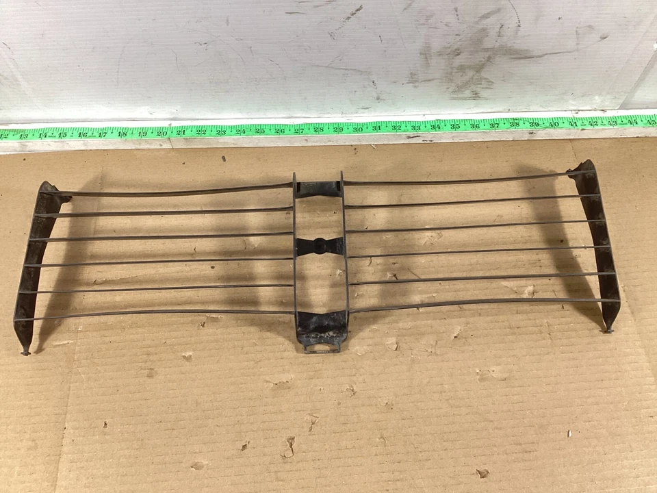 Cubierta del parachoques delantero BMW X5 2007-2013 parrilla inferior central 666643482; 66663483 OEM. Foto 4 de 4