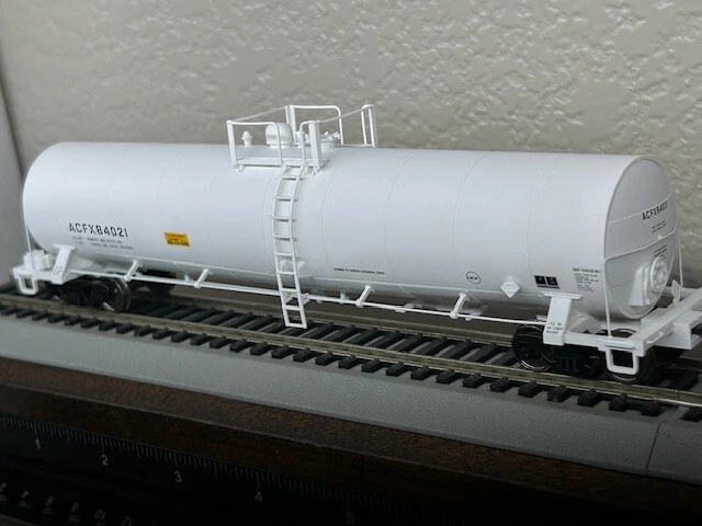 AMOCO CHEMICAL Co 28500 TANK CAR  ETCHED METAL HO SCALE NEW - Image 2 of 4