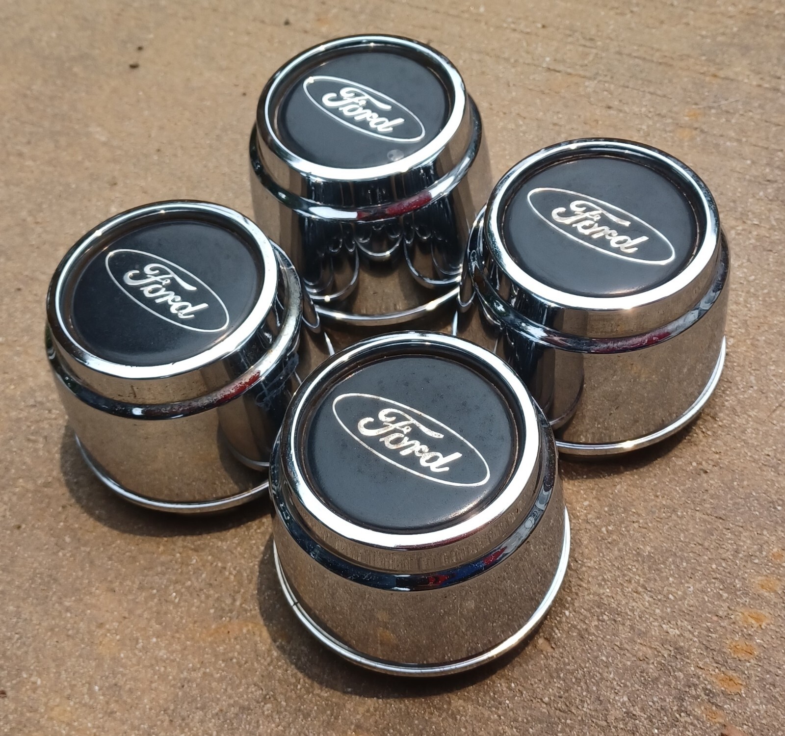 Ford Crown Victoria center cap set of 4, 19921997, part F3AC 1A096