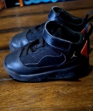 Nike Air Jordan Max Aura 2 Toddler Size 8C Shoes Sneakers Black Red
