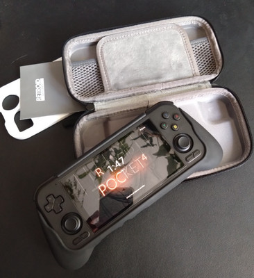 Retroid Pocket 4 Pro SEHR GUTER ZUSTAND Griff Case Schutzglas