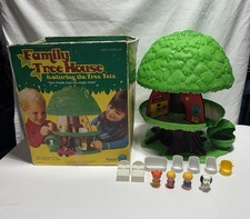 Kenner Family Tree House VTG 1975 With Box And Accessories Please Read