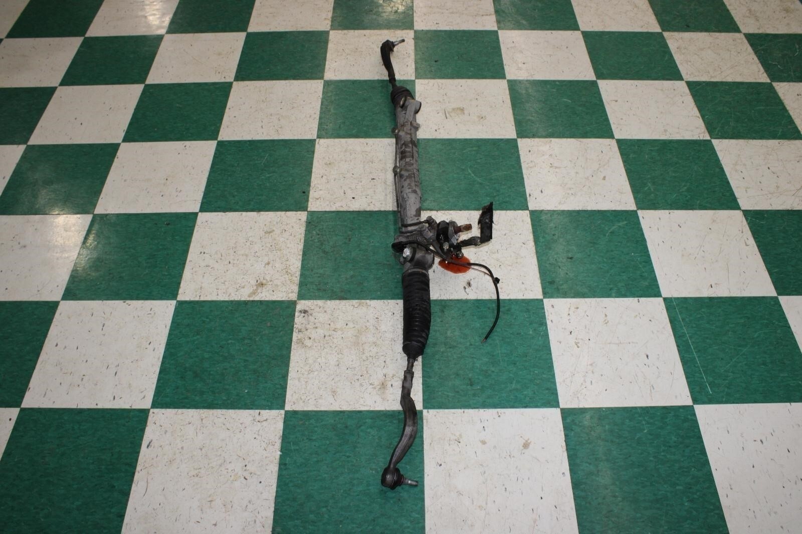 14-17 Ghibli 3.0L Factory Hydraulic Power Steering Rack & Pinion Assembly OEM OE