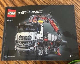 LEGO TECHNIC: Mercedes-Benz Arica 3245(42043) excellent condition, retired