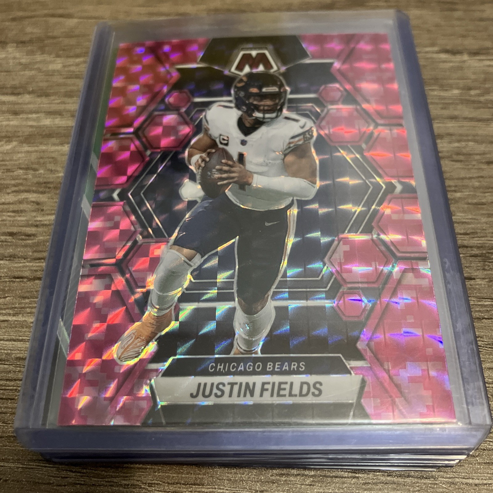 2023 Panini Mosaic #33 Justin Fields Camo Pink Mosaic