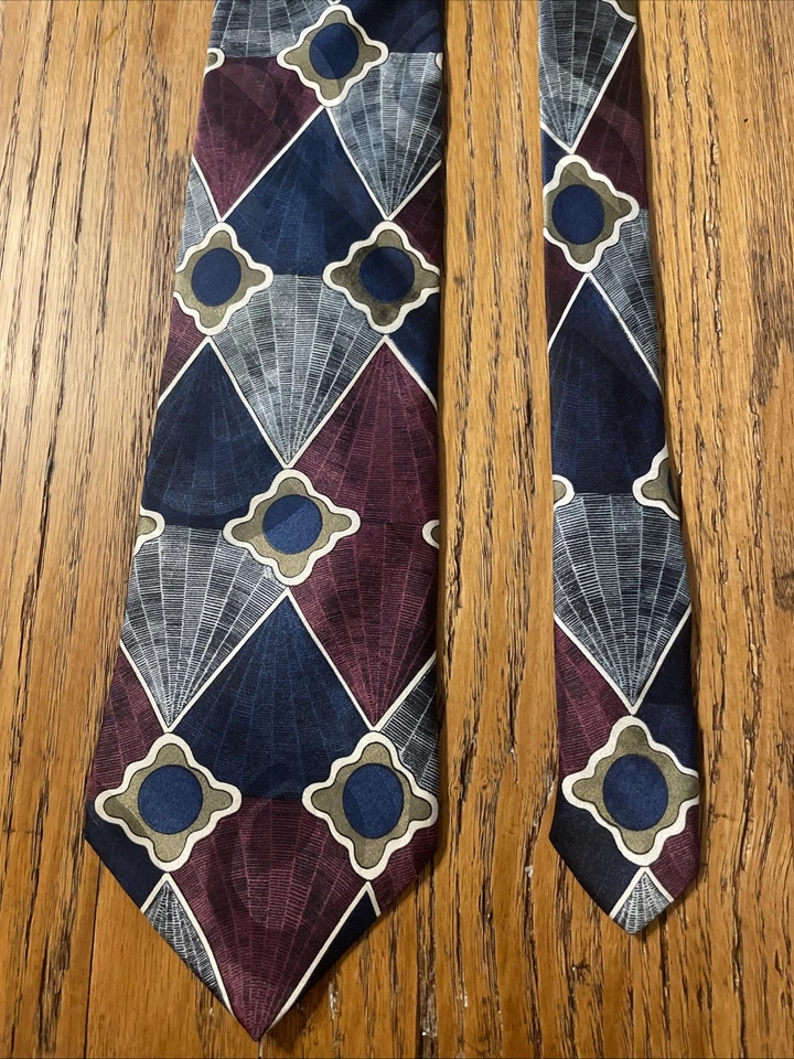 Corbata de seda geométrica telarañas vintage usada en excelente estado de Martin Wong hecha en EE. UU. Foto 4 de 4