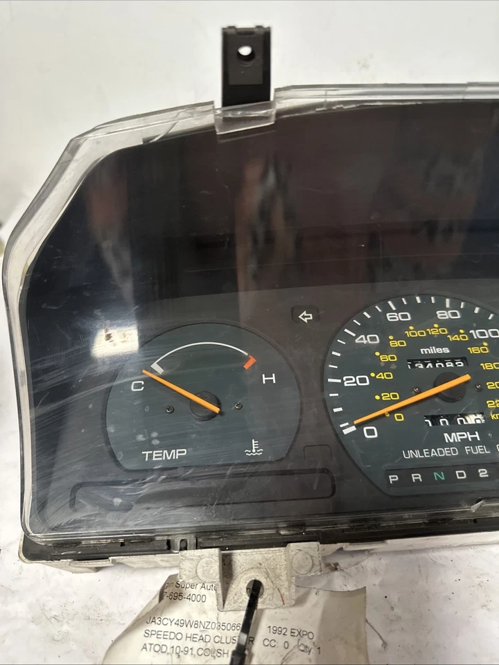 1992-1993 Mitsubishi EXPO AT Speedometer Cluster S3 Foto 2 de 4