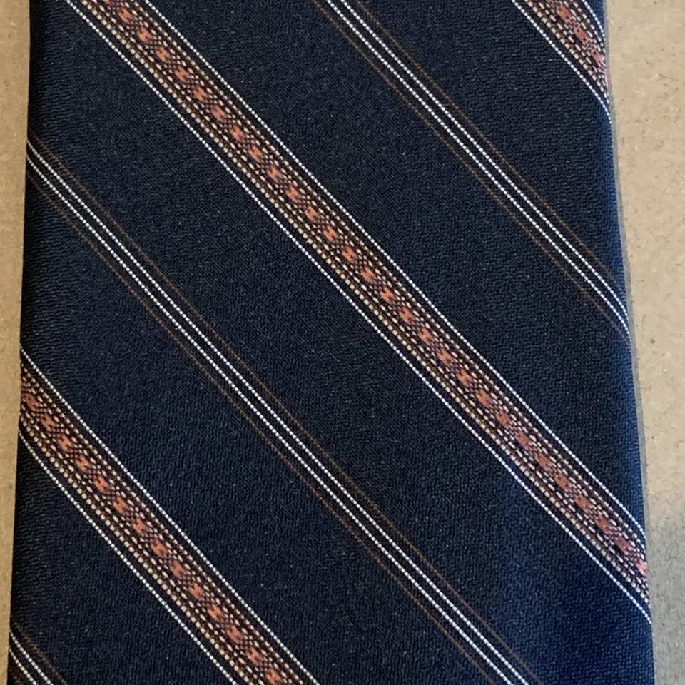 Corbata de poliéster a rayas azul marino naranja Ketch de colección Foto 2 de 4