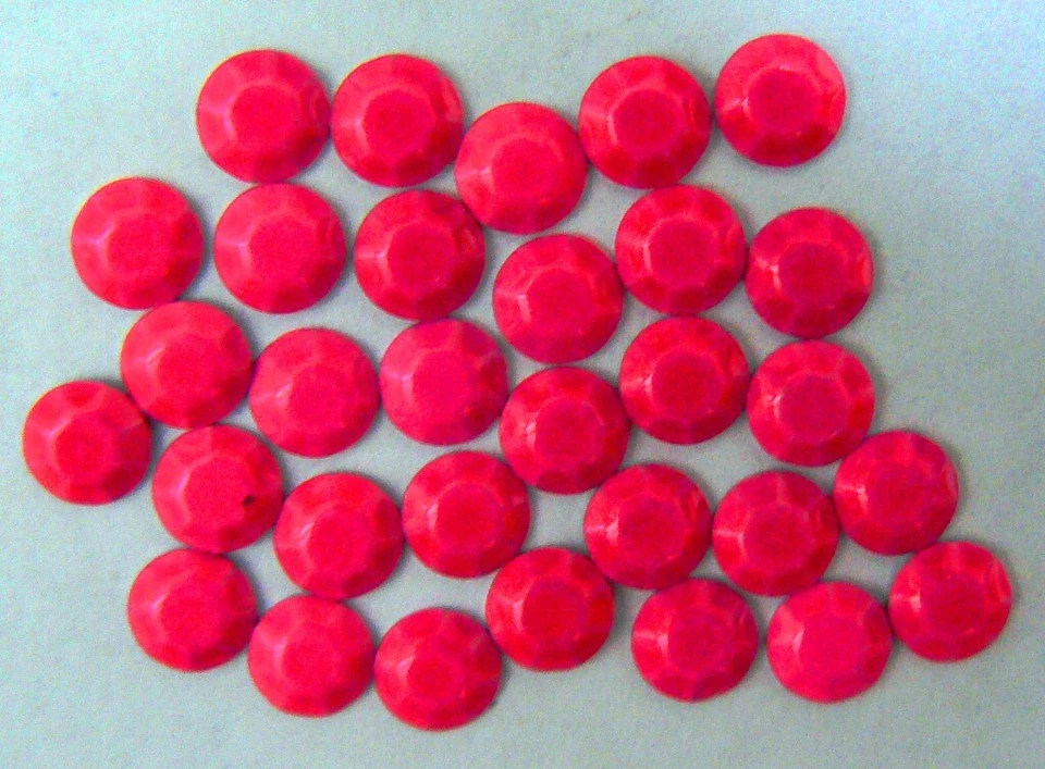 GIORGETTI STRASS BORCHIE SFACCETTATE Termoadesive 4mm 100pz PrimaQualità Fucsia Rosa Fluorescente