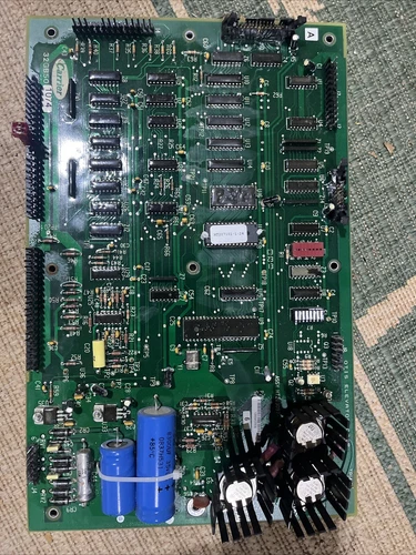 Carrier HT203097-6/32GB501074 Microprocessor Board Not working FOR PARTS ONLY