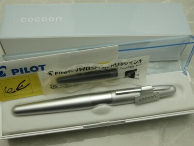 Pilot (NAMIKI) ''Cocoon'' with Converter (CON-40) Silver color Body Medium-nib