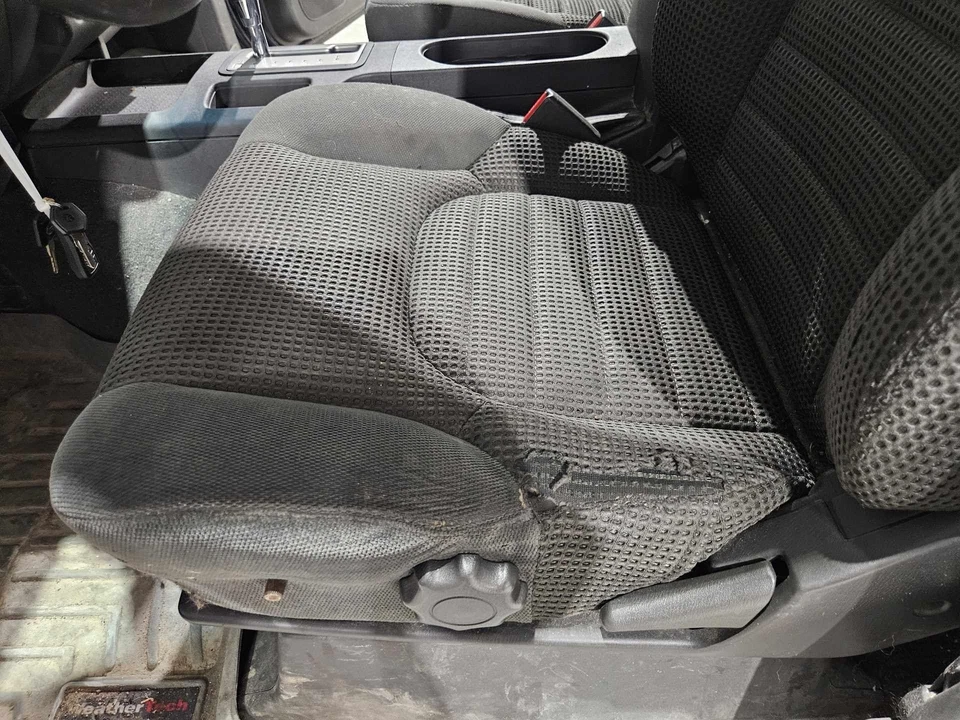 2005 - 2008 Nissan Frontier Driver LH Left Charcoal-G Manual Cloth Seat Foto 2 de 4