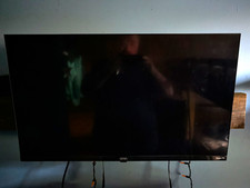 onn Roku TV 32 in Black LED Smart TV Roku TV 720p HD Flat Screen