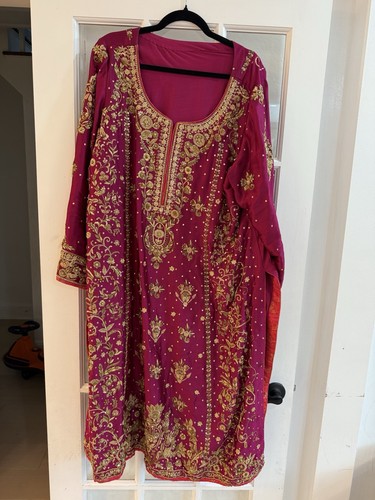 52 Inches Pre Owned Pakistani Suit 3 Piece Wedding Suit Party Wear Indian Dress