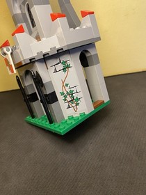 LEGO Castle Kingdoms - 7948 Outpost Attack 100% Complete - No Box - 2010 Retired