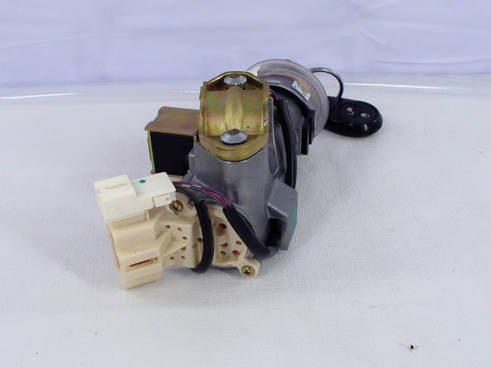 2005-2007 Subaru Outback Ignition Cylinder Switch Immobilizer & 1 Key OEM - Image 3 of 4