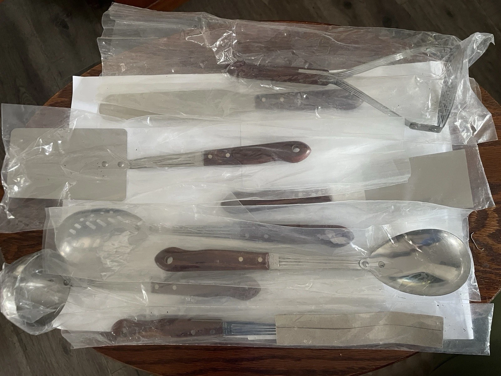 NIP Imperial Veri Sharp 8 Piece VTG Serving Utensil Set Very Nice!