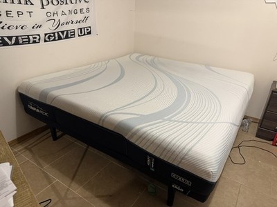 Tempur-Pedic Pro Adapt Firm 2.0 King Mattress and Tempur Ergo Base