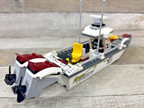 Lego City 60147: Fishing Boat 100% Complete w/ Manual & Mini-figs