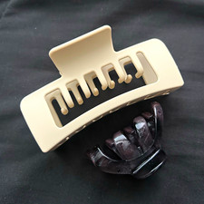 2-Pack Plastic Rectangle Hair Claw Clips w/ Teeth, Beige  Black, 3.5 in