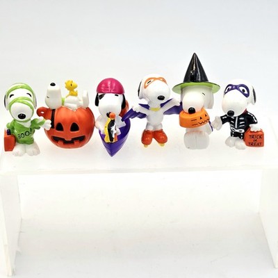 Lot of 6 Whitman PVC Halloween Snoopy Mummy Pirate Skeleton Witch All Different