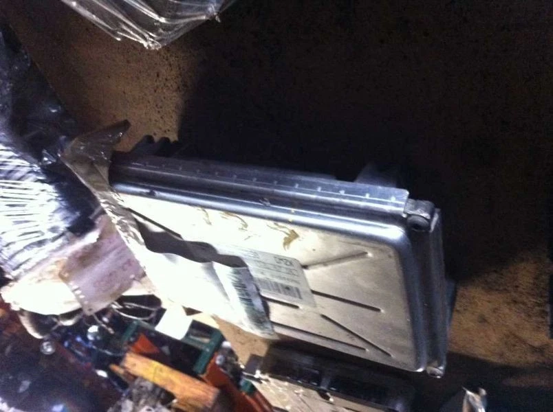 ENGINE ECM ELECTRONIC CONTROL MODULE FITS 01 ISUZU RODEO  - Image 2 of 3