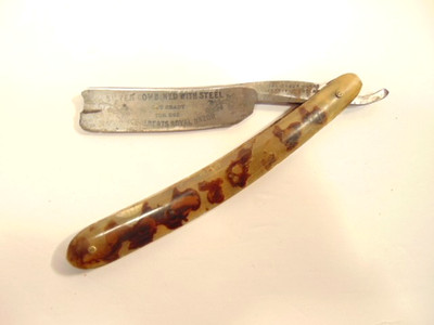 Vintage Prince Albert's Royal Razor; Oak Razor Works, Sheffield