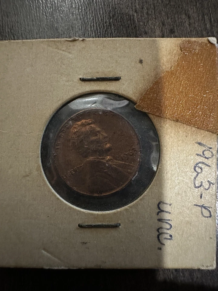 1963 Lincoln Memorial Penny No Mint Mark L Error RARE US COIN Uncirculated. - Image 3 of 3